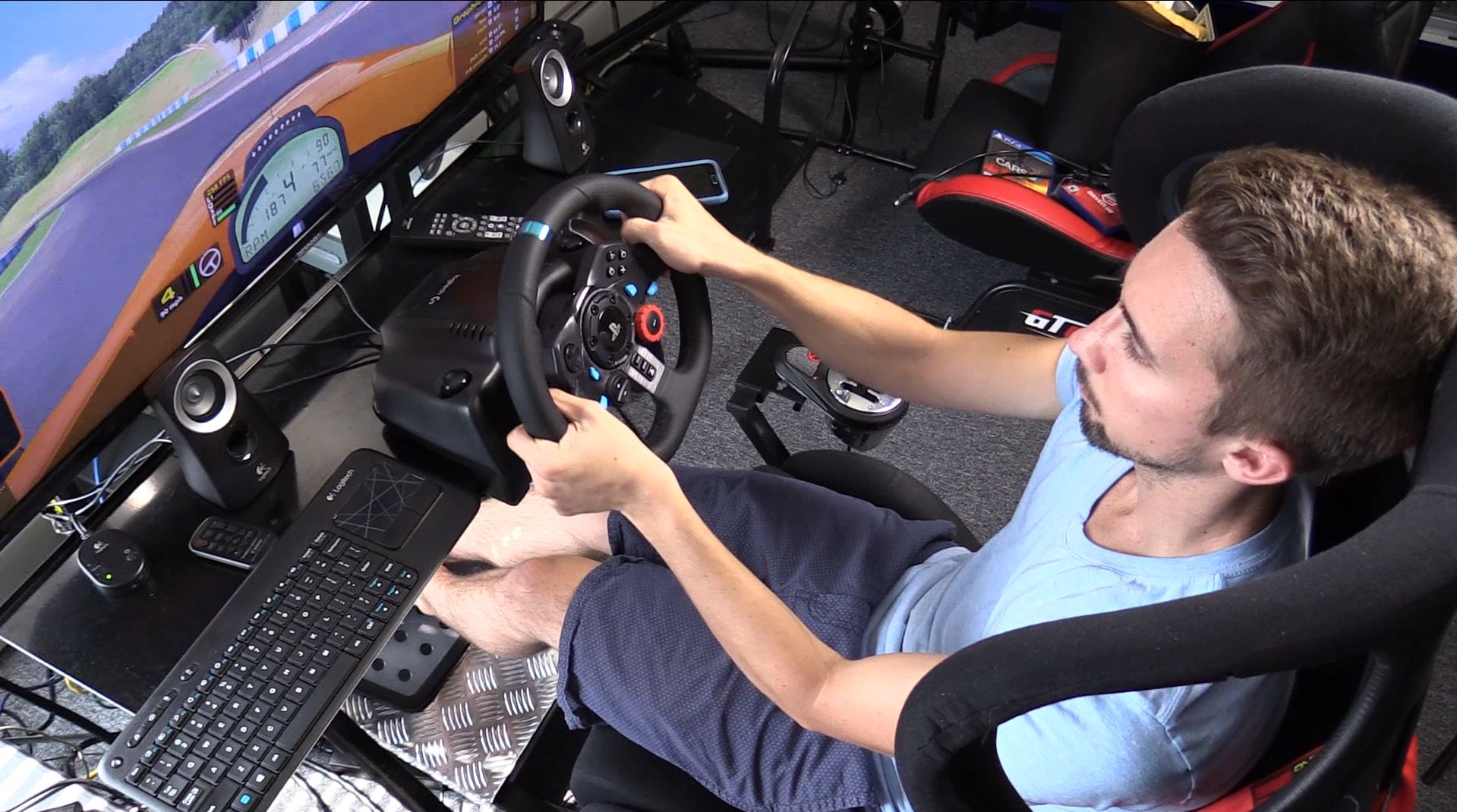 ANÁLISE: Logitech G27 Racing Wheel